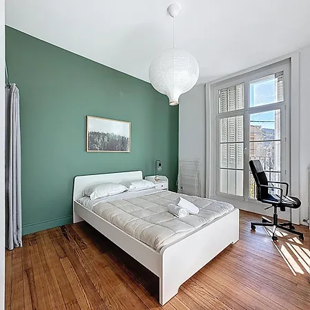 41 Aristide Briand A * Clermont-Ferrand