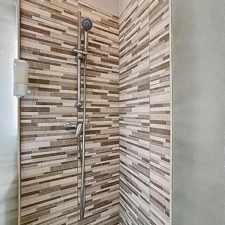 Apartment 41 Aristide Briand A